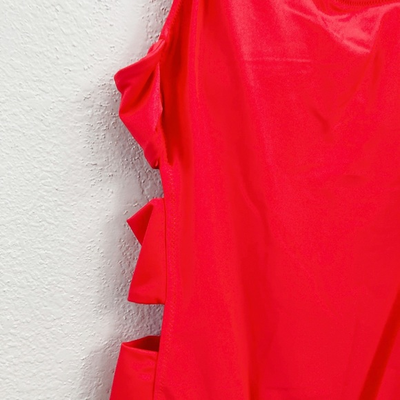 Shade &Shore Cut Out One Piece Swimsuit - Picture 5 of 7